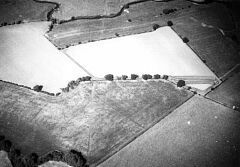 Bronze Age Barrow cemetery south-east of Elms Farm, Sheepy Magna. © Jim Pickering/NMR Bronze Age Barrow cemetery south-east of Elms Farm, Sheepy Magna. © Jim Pickering/NMR